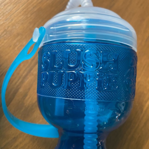 Pair of Blue Slush Puppie 12” Plastic Cups - Picture 6 of 6